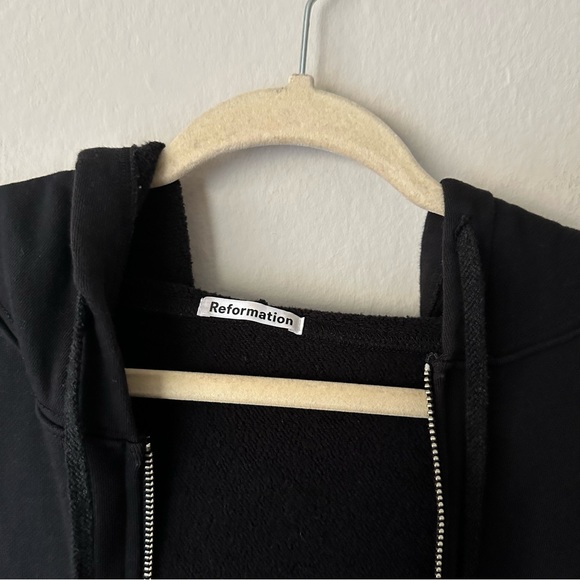 Reformation Paige Zip Hoodie in Black Size Medium - Picture 9 of 12